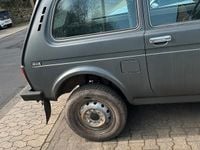 Second-hand Lada niva 82 CP (60 kW) 2011 Gri SUV