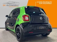 Gebraucht Smart ForFour Electric Drive 60 kW (82 PS) 2017 Grün Kleinwagen