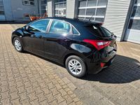 Gebraucht Hyundai i30 Classic 99 PS (72 kW) 2012 Schwarz Kleinwagen