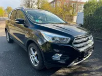 Usado Ford Kuga 150 HP (110 kW) 2017 Preto SUV