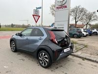 Neu Toyota Aygo X 72 PS (52 kW) 2025 Grau SUV
