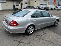 Gebraucht Mercedes E240 Avantgarde 177 PS (130 kW) 2005 Silber Limousine