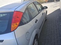 Usata Ford Focus 116 CV (85 kW) 2003 Argento Utilitaria