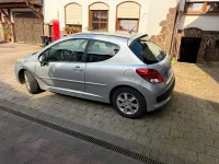 Gebraucht Peugeot 207 95 PS (69 kW) 2011 Kleinwagen