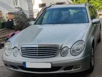 Gebraucht Mercedes E220 Elegance 150 PS (110 kW) 2003 Silber Limousine