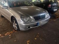 Gebraucht Mercedes C200 163 PS (119 kW) 2004 Silber Limousine