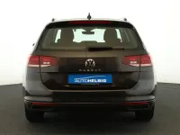 Gebraucht VW Passat 150 PS (110 kW) 2022 Mangangrau metallic Kombi