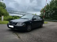 Gebraucht Volvo V40 115 PS (84 kW) 2003 Schwarz Kombi