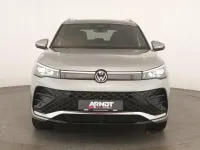 Gebraucht VW Tiguan R-line 193 PS (141 kW) 2024 Oyster silver SUV