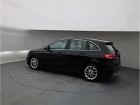 Gebraucht Mercedes B220 190 PS (139 kW) 2019 Unilack nachtschwarz Van / Kleinbus