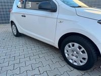 Gebraucht Hyundai i20 2014 Weiß Kleinwagen