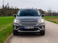 Gebraucht Ford Kuga Titanium 179 PS (131 kW) 2018 Grau SUV