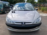 Gebraucht Peugeot 206 60 PS (44 kW) 2004 Silber Kleinwagen