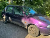 Używany Ford Fiesta 75 KM (55 kW) 1998 Andere farben Hatchback