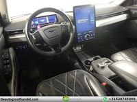 Gebraucht Ford Mustang Mach-E 216 kW (294 PS) 2021 Rot SUV