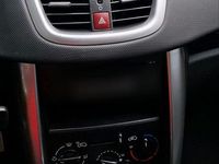 Gebraucht Peugeot 207 120 PS (88 kW) 2008 Schwarz Kleinwagen