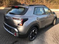 Neu Kia Stonic Silver 101 PS (74 kW) 2026 Grau SUV