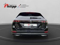 Gebraucht VW Passat Elegance 150 PS (110 kW) 2024 Grenadillschwarz Kombi
