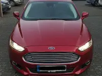 Gebraucht Ford Mondeo Titanium 241 PS (177 kW) 2015 Rot Kleinwagen