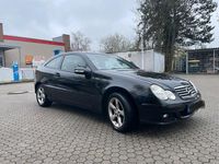 Gebraucht Mercedes C180 143 PS (105 kW) 2007 Schwarz Coupé
