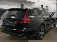 Gebraucht Volvo V60 CC Pro 190 PS (139 kW) 2020 Schwarz Kombi