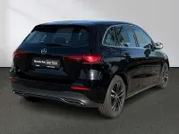 Gebraucht Mercedes B200 Advanced 150 PS (110 kW) 2025 Schwarz Van / Kleinbus