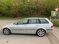 Second-hand BMW 330 231 CP (169 kW) 2000 Argintiu Break