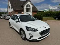 Gebraucht Ford Focus Titanium 150 PS (110 kW) 2019 Frostweiß Limousine