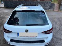 Gebraucht Skoda Superb LAURIN & KLEMENT 190 PS (139 kW) 2017 Weiß Kombi