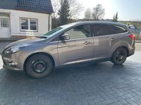 Gebraucht Ford Focus Titanium 116 PS (85 kW) 2014 Braun Kombi