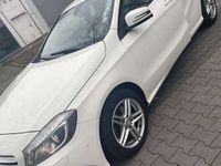 gebraucht Mercedes 180 **NAVI PARKPILOTSITZHEIZUNGVHB**