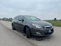 Gebraucht Opel Astra Sport 180 PS (132 kW) 2011 Grau Kombi