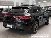 Gebraucht Porsche Macan 265 PS (194 kW) 2023 Tiefschwarz (schwarz) SUV