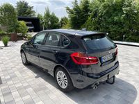 Gebraucht BMW 218 Active Tourer Advantage 150 PS (110 kW) 2020 Schwarz Van / Kleinbus