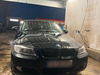 Gebraucht BMW 325 18 PS (13 kW) 2009 Schwarz Limousine