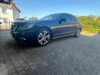 Gebraucht Mercedes E300 204 PS (150 kW) 2010 Blau Limousine