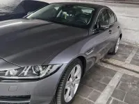 Usata Jaguar XE Prestige 180 CV (132 kW) 2016 Grigio Berlina