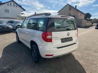 Gebraucht Skoda Yeti Active 110 PS (80 kW) 2015 Weiß SUV
