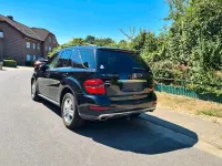 Gebraucht Mercedes ML350 231 PS (169 kW) 2010 Schwarz SUV