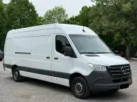 Używany Mercedes Sprinter 150 KM (110 kW) 2022 Biały Van