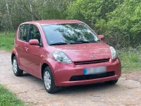 Gebraucht Daihatsu Sirion 69 PS (50 kW) 2004 Rot Kleinwagen