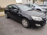 Gebraucht Opel Astra Selection 116 PS (85 kW) 2011 Schwarz Limousine