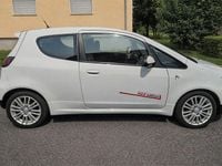 Gebraucht Mitsubishi Colt Edition 75 PS (55 kW) 2012 Weiß Limousine