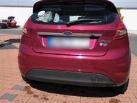 Używany Ford Fiesta Titanium 82 KM (60 kW) 2009 Czerwony Hatchback
