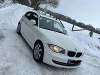 Gebraucht BMW 118 143 PS (105 kW) 2011 Weiß Kleinwagen