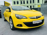 Gebraucht Opel Astra Innovation 140 PS (102 kW) 2012 Sunny yellow (uni) Coupé