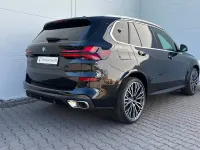Neu BMW X5 M Sport 352 PS (258 kW) 2026 Saphirschwarz metallic SUV