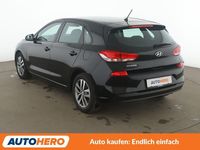 Gebraucht Hyundai i30 Trend 120 PS (88 kW) 2018 Schwarz Limousine