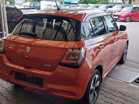 Neu Suzuki Swift Comfort+ 83 PS (61 kW) 2025 Orange Limousine