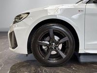 Gebraucht Audi A1 S-Line 150 PS (110 kW) 2024 Gletscherweiß metallic SUV